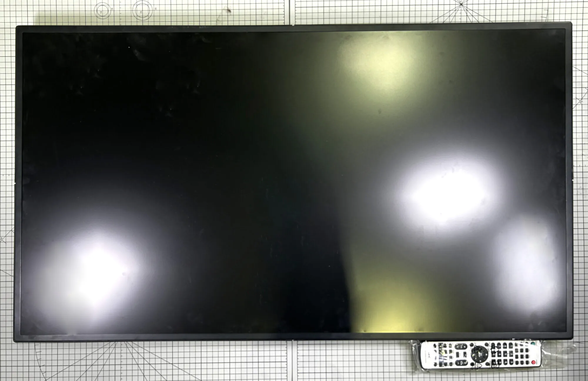 過去事例に日本電気製『モニタ』を追加いたしました。